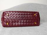 Handwoven Shoulder Bag in Red Wine – Tehuli