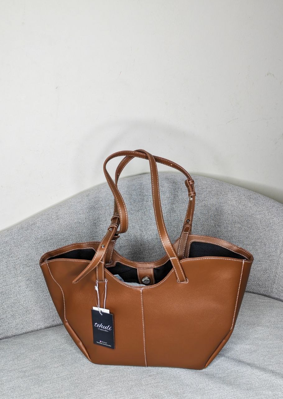 Wing Shaped Shoulder Bag view 9